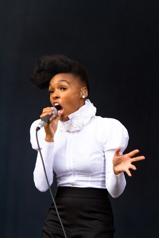 Janelle Monae at Electric Picnic 2010 (13)