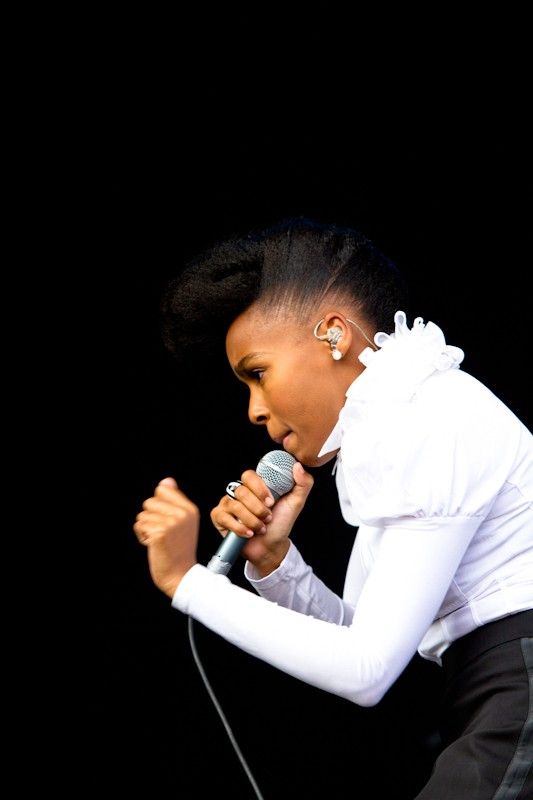 Janelle Monae at Electric Picnic 2010 (9)
