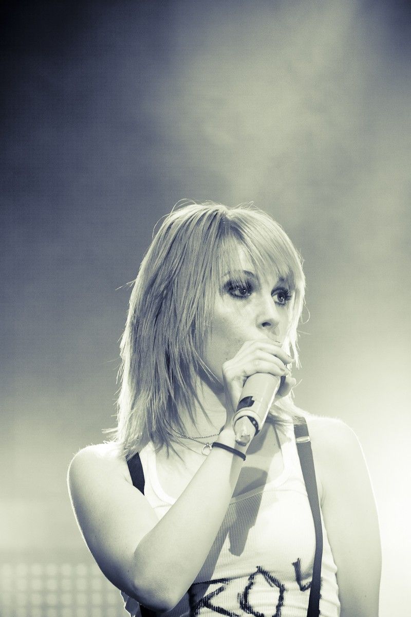 Paramore at The O2 November 6th 2010 (10)