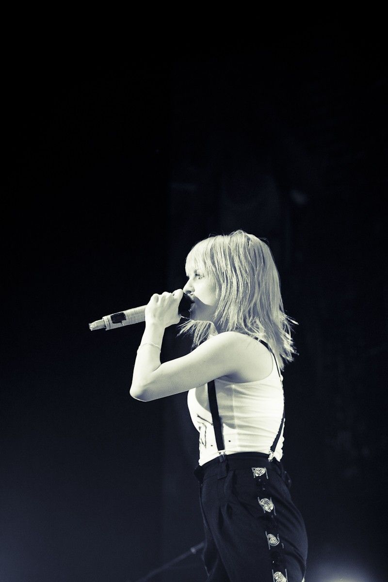 Paramore at The O2 November 6th 2010 (2)