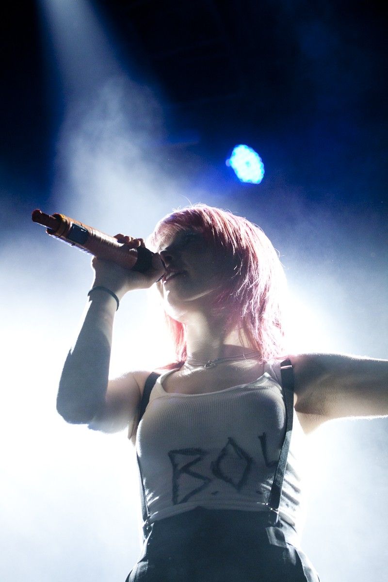 Paramore at The O2 November 6th 2010 (5)