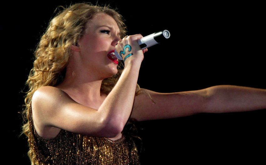 Taylor Swift @ The O2 (1)