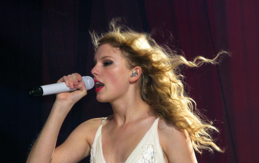 Taylor Swift @ The O2 (15)