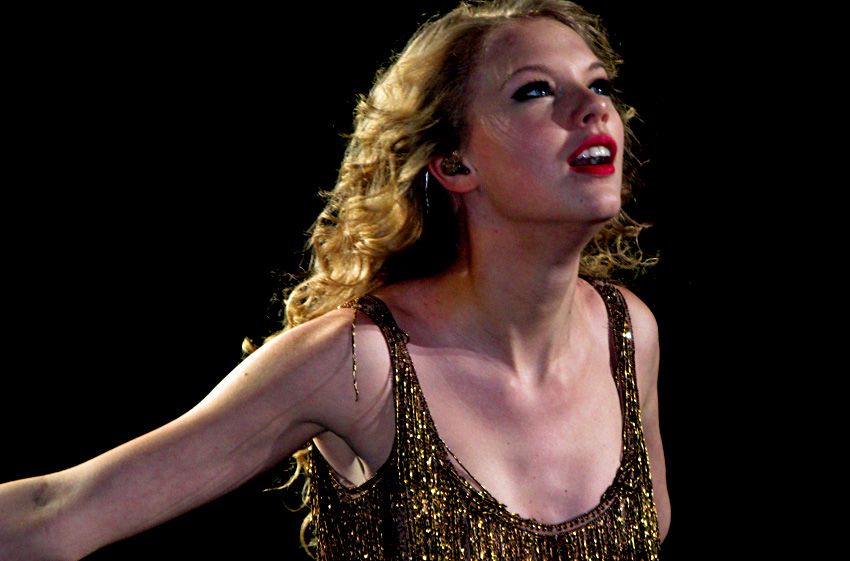 Taylor Swift @ The O2 (2)