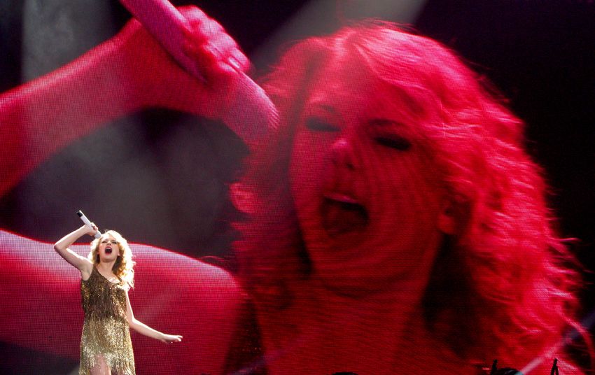 Taylor Swift @ The O2 (4)
