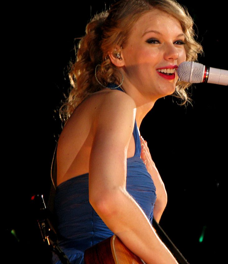 Taylor Swift @ The O2 (8)