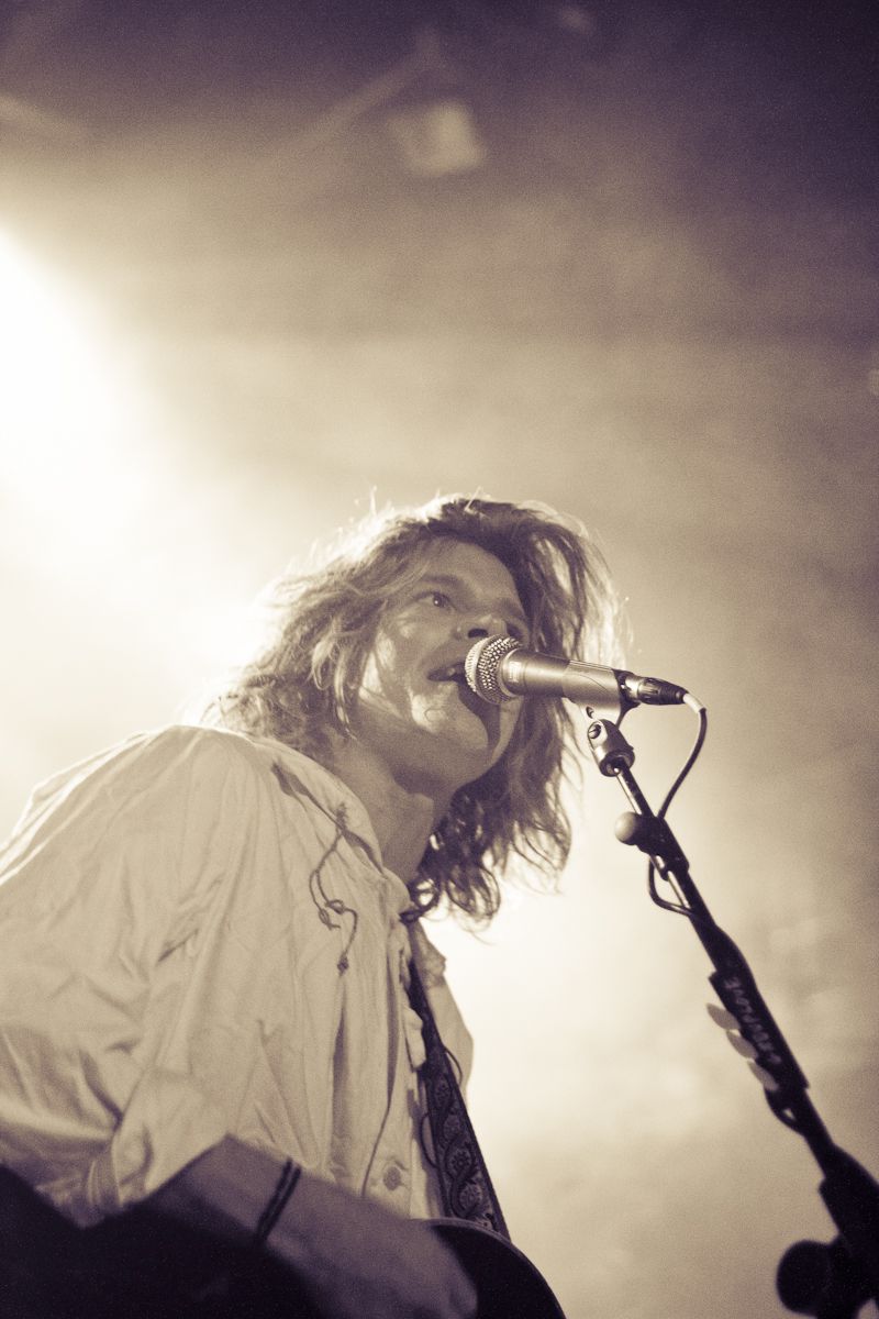 Grouplove-Academy-1