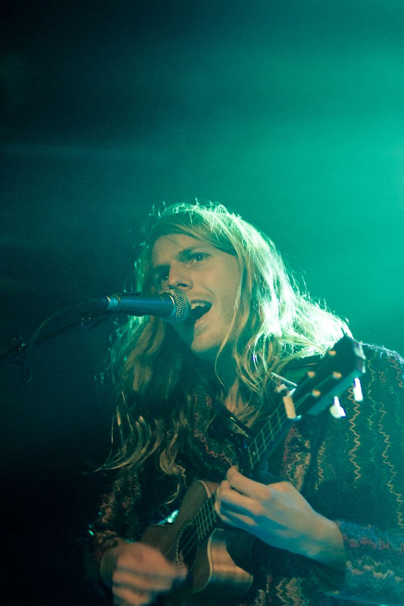 Grouplove-Academy-3