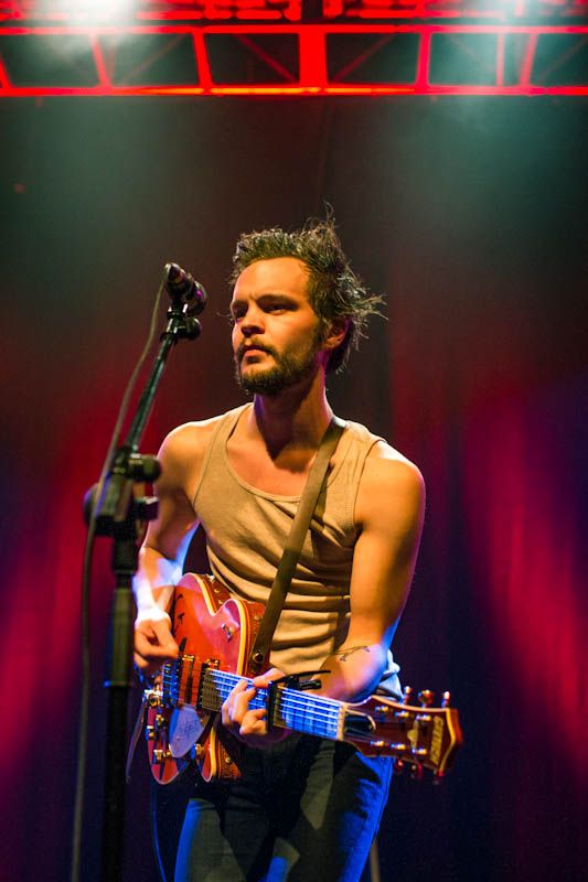 TheTallestManOnEarth-VicarSt-1