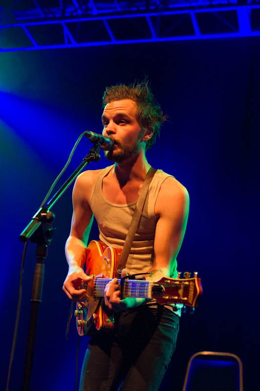 TheTallestManOnEarth-VicarSt-10