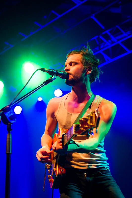 TheTallestManOnEarth-VicarSt-11