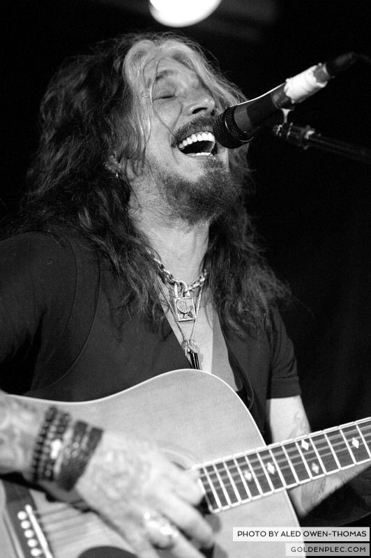 john corabi _ aled _ pint _ 15-11-12 002