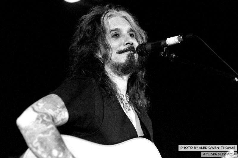 john corabi _ aled _ pint _ 15-11-12 004