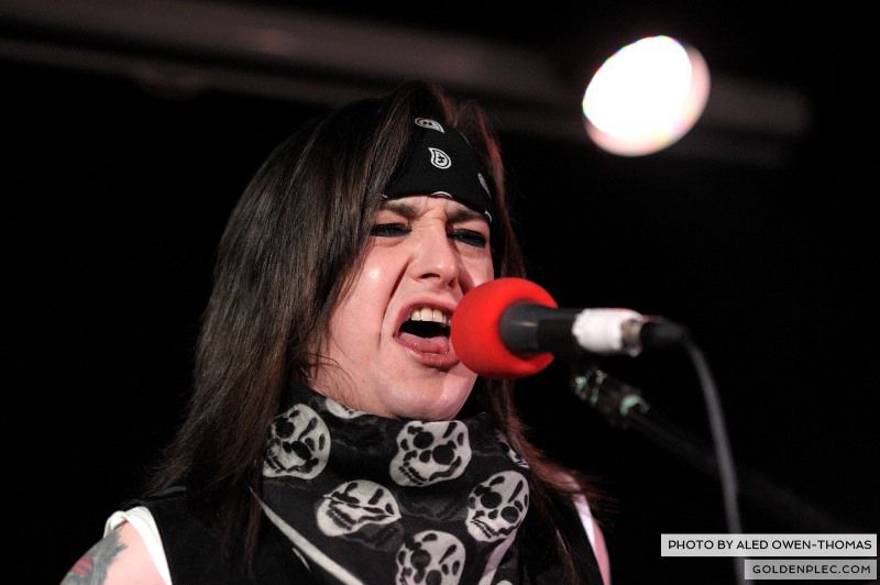 stone trigger _ pint _ 15-11-12 001
