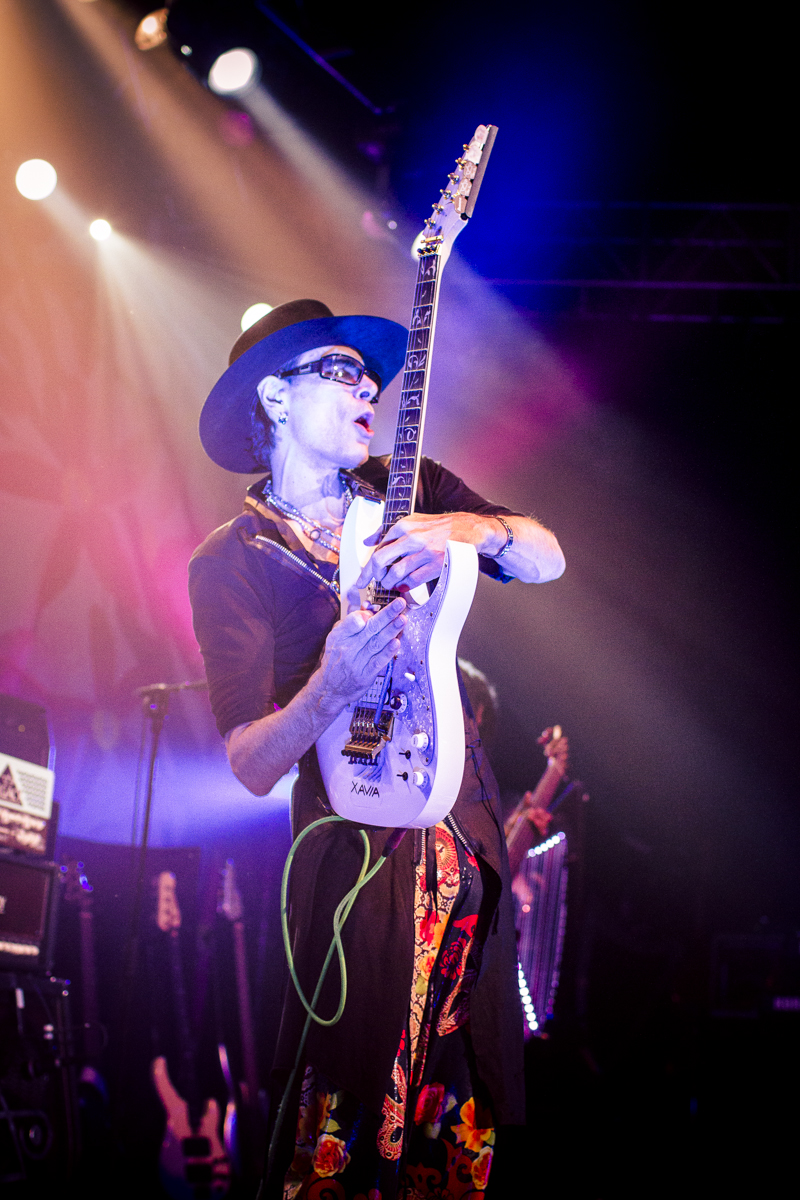 SteveVai-VicarSt-04Dec12-10
