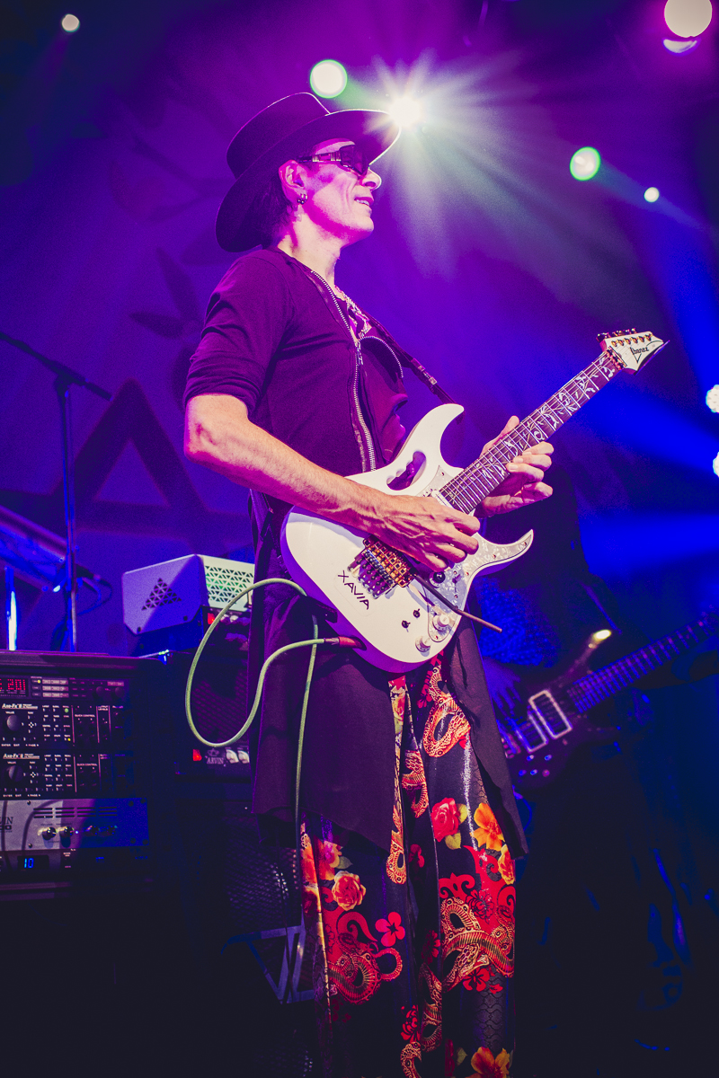SteveVai-VicarSt-04Dec12-12