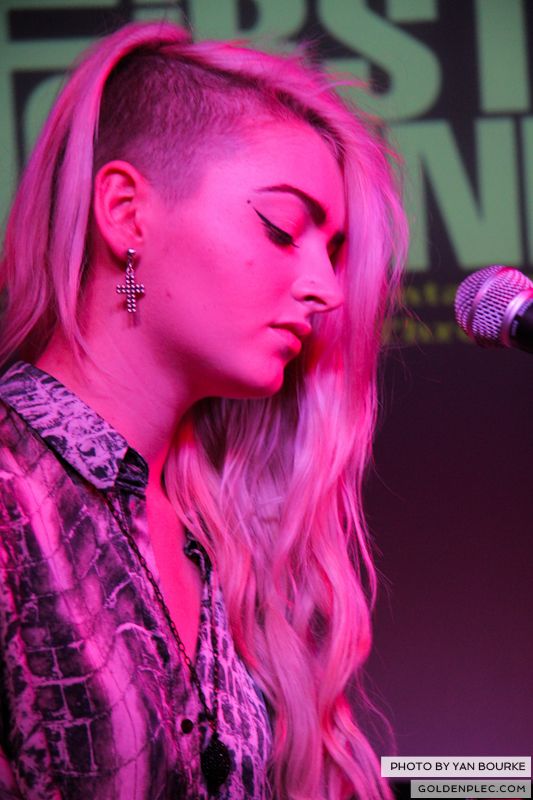 Tara Lee at Therapy Session 1 on 2 Jan 2013 by Yan Bourke_04