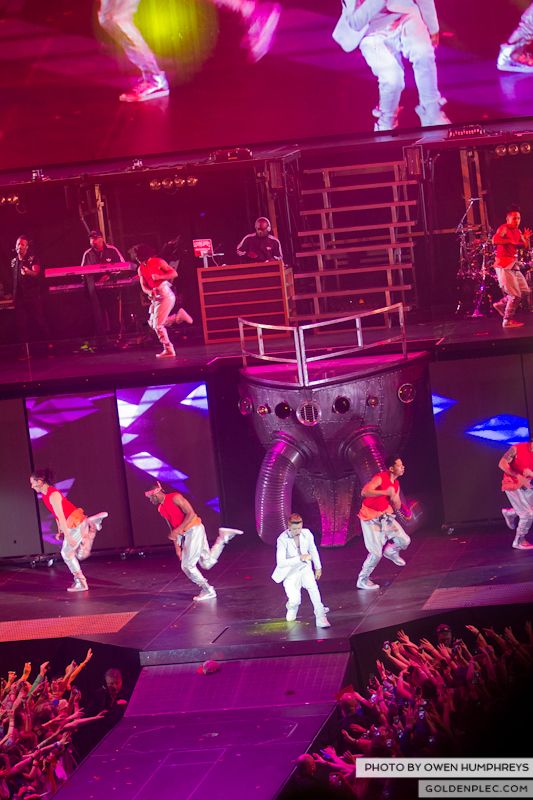 Justin Bieber @ The o2 on 17-2-13 (10)