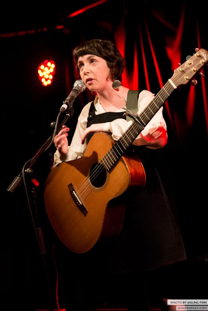 LISA O’NEILL IN WHELANS ON 19.10.2013-1-13