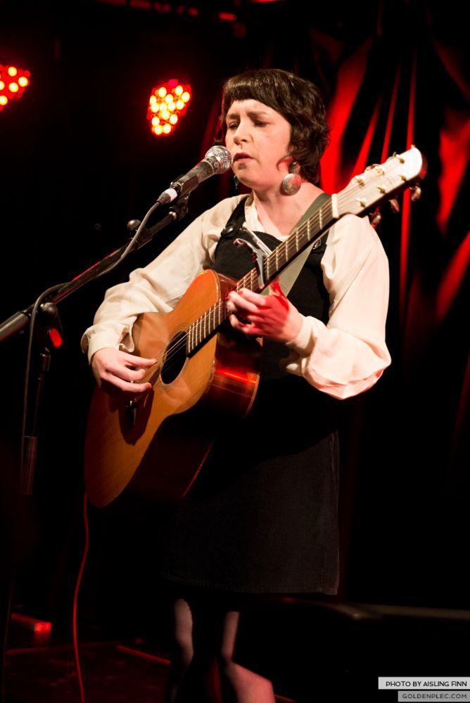 LISA O’NEILL IN WHELANS ON 19.10.2013-1-16