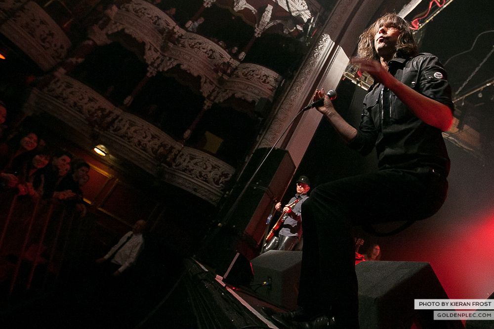 Primal-Scream-at-The-Olympia-Kieran-Frost-10