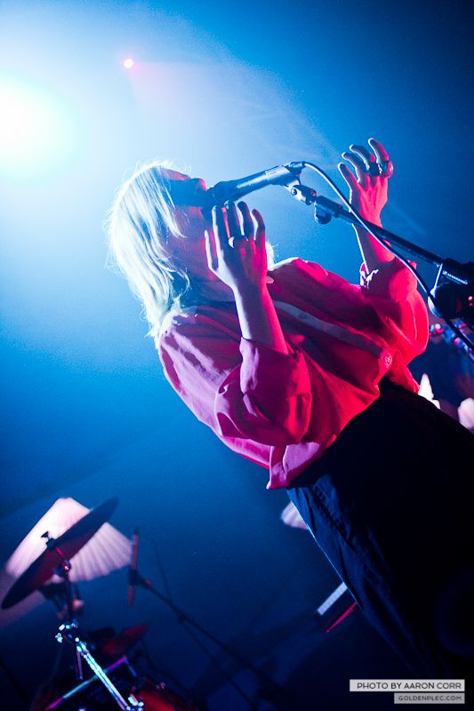 Austra_Button Factory_22-11-13-2070