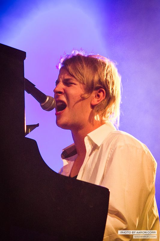 Tom Odell_Olympia_02-11-13-1389