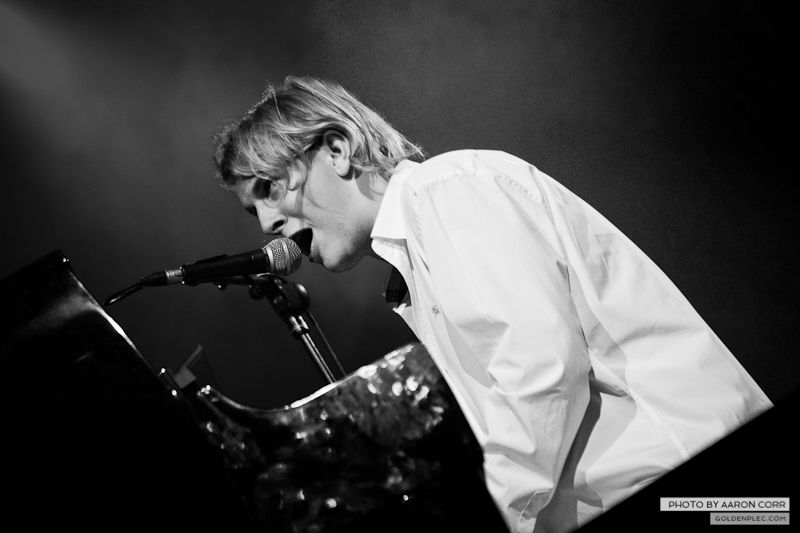 Tom Odell_Olympia_02-11-13-1410