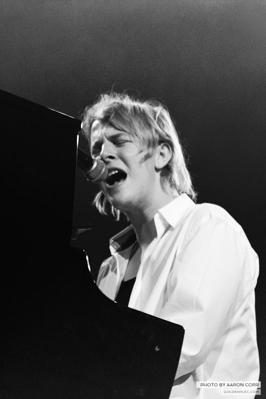 Tom Odell_Olympia_02-11-13-1413