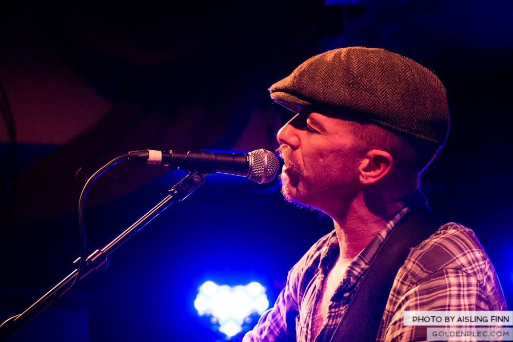 Foy Vance at Whelans on 07-12-13-1-22