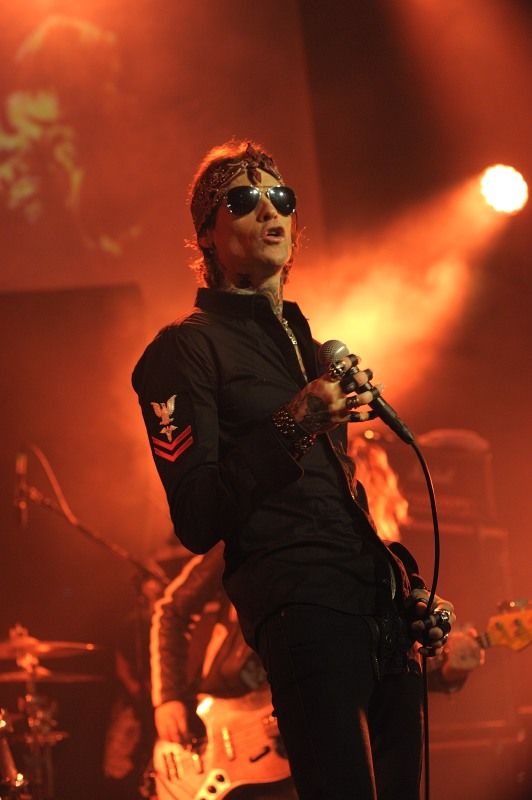 buckcherry 01