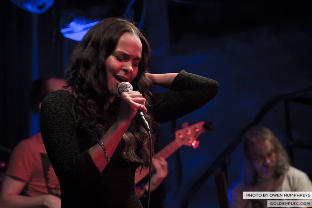Samantha Mumba at Monroe’s, Galway on 21-2-14 (1 of 16)