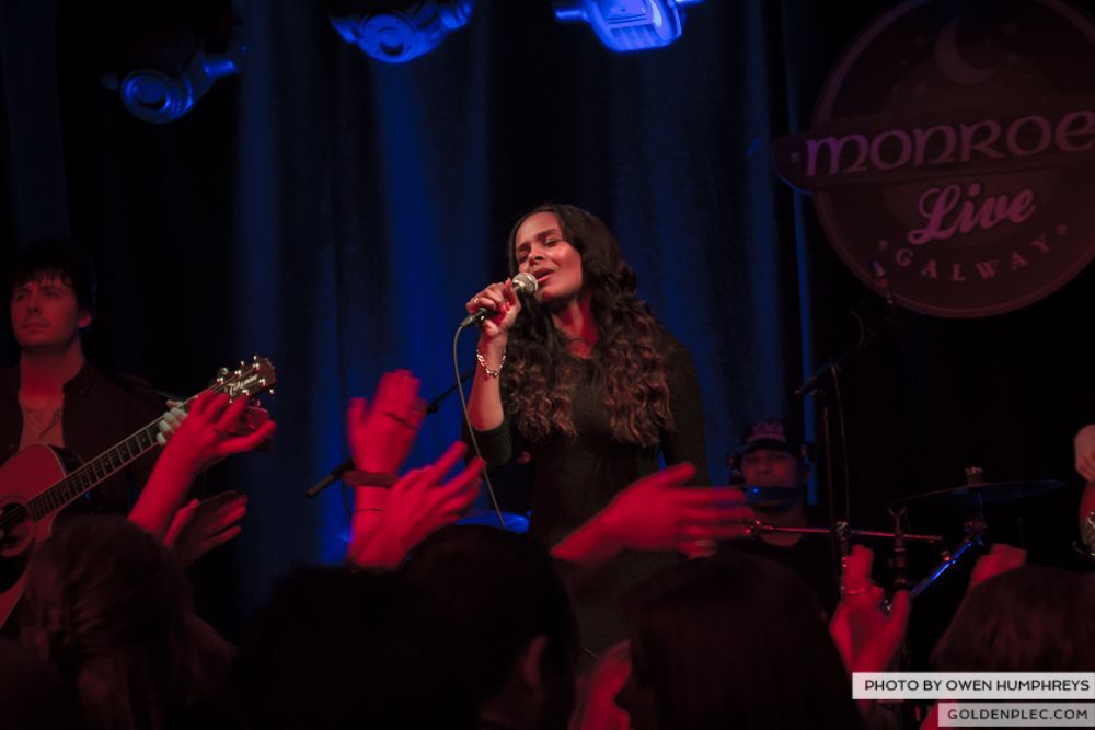 Samantha Mumba at Monroe’s, Galway on 21-2-14 (10 of 16)