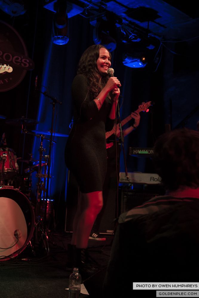 Samantha Mumba at Monroe’s, Galway on 21-2-14 (11 of 16)