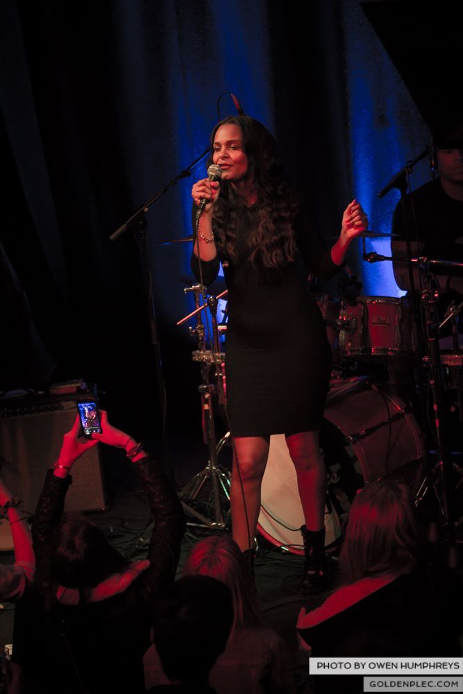 Samantha Mumba at Monroe’s, Galway on 21-2-14 (14 of 16)