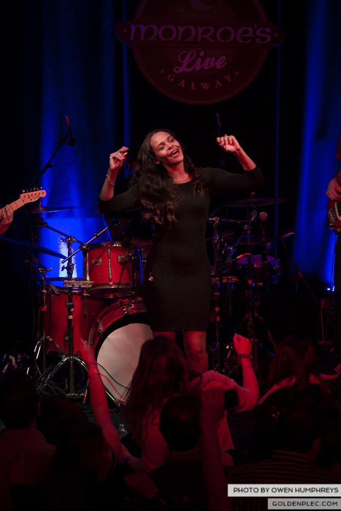Samantha Mumba at Monroe’s, Galway on 21-2-14 (2 of 16)