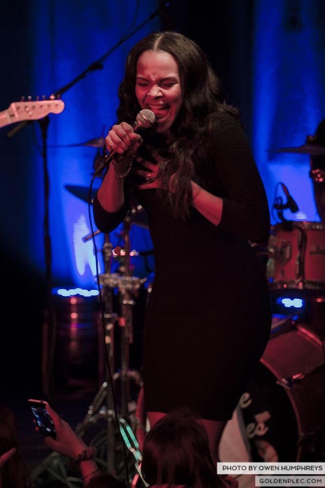 Samantha Mumba at Monroe’s, Galway on 21-2-14 (6 of 16)