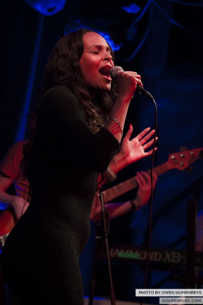 Samantha Mumba at Monroe’s, Galway on 21-2-14 (9 of 16)