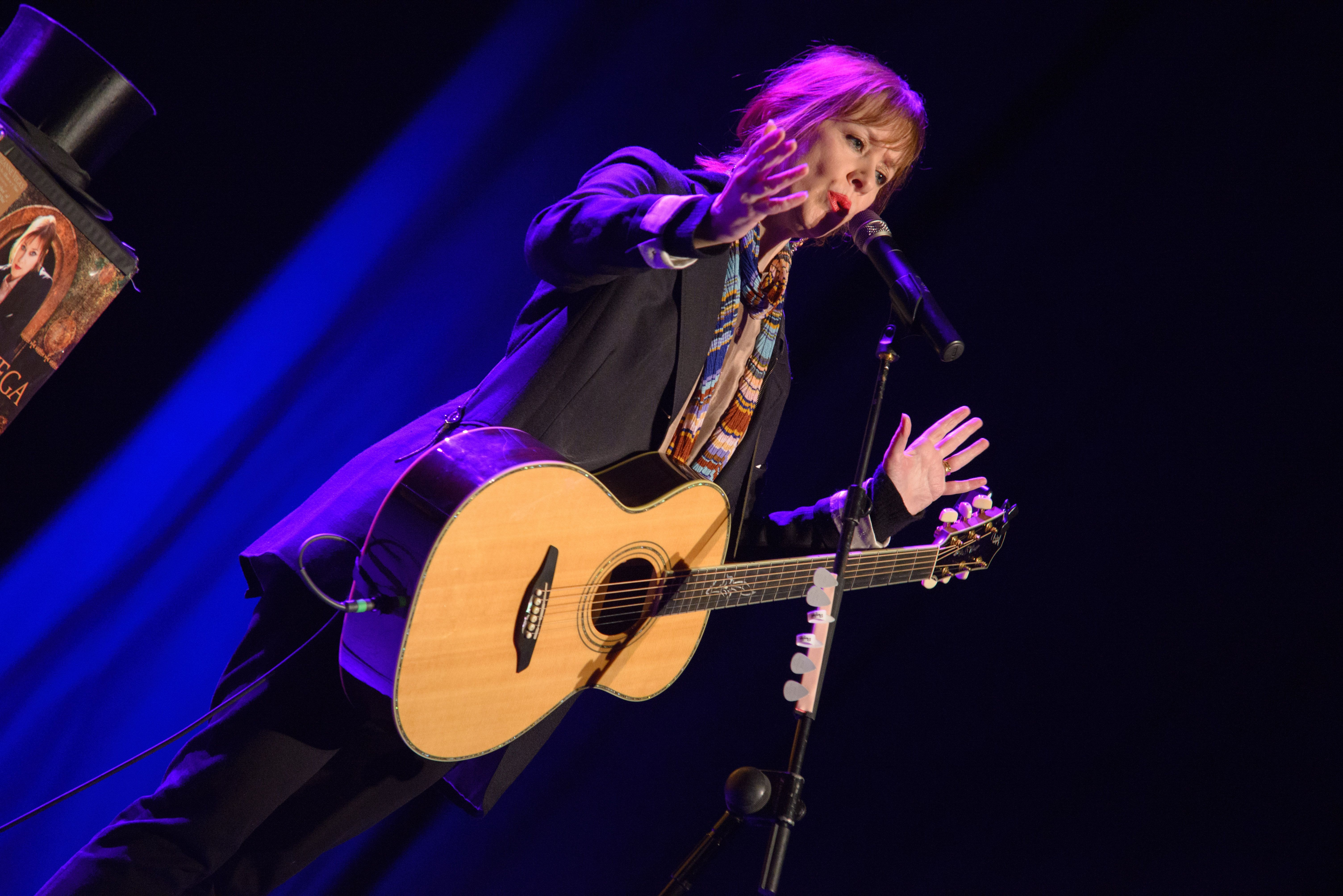 Suzanne Vega at The Olympia Theatre, Dublin on February 20th 2014-18