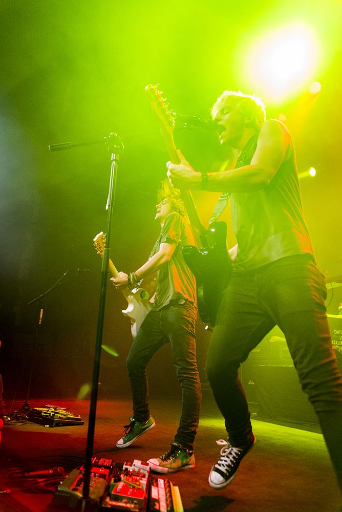 R5 at VICAR STREET by SEAN CONROY
