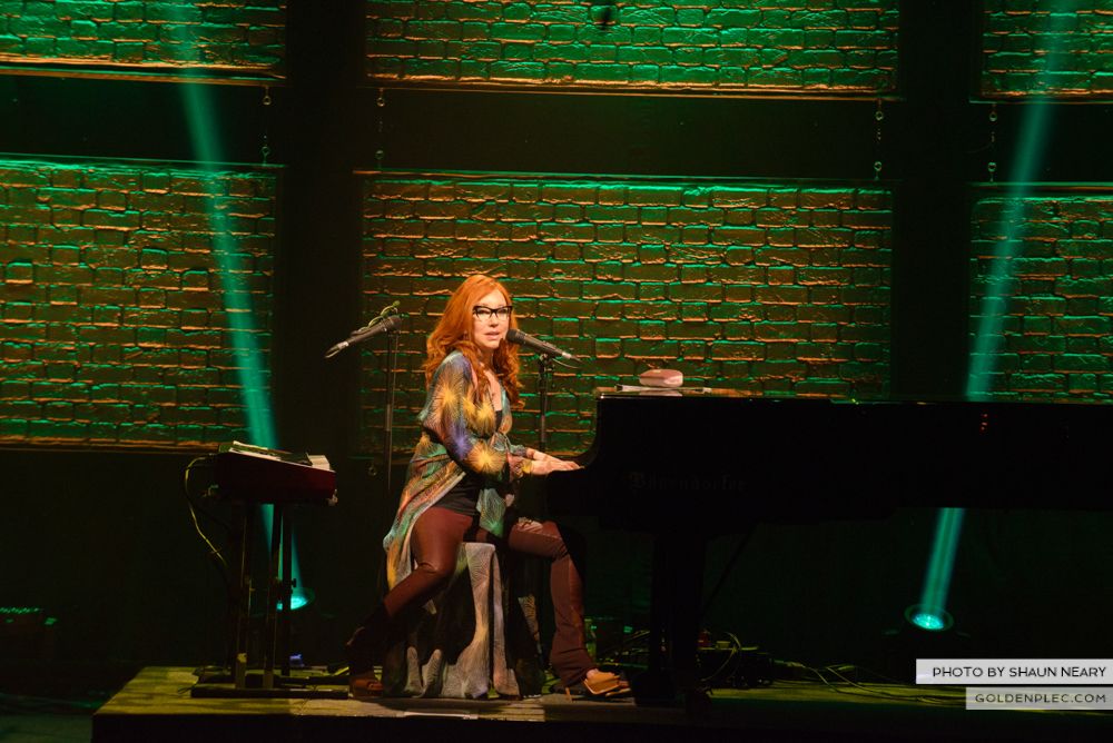 Tori Amos at The Olympia Theatre, Dublin on May 7th 2014 by Shaun Neary-12