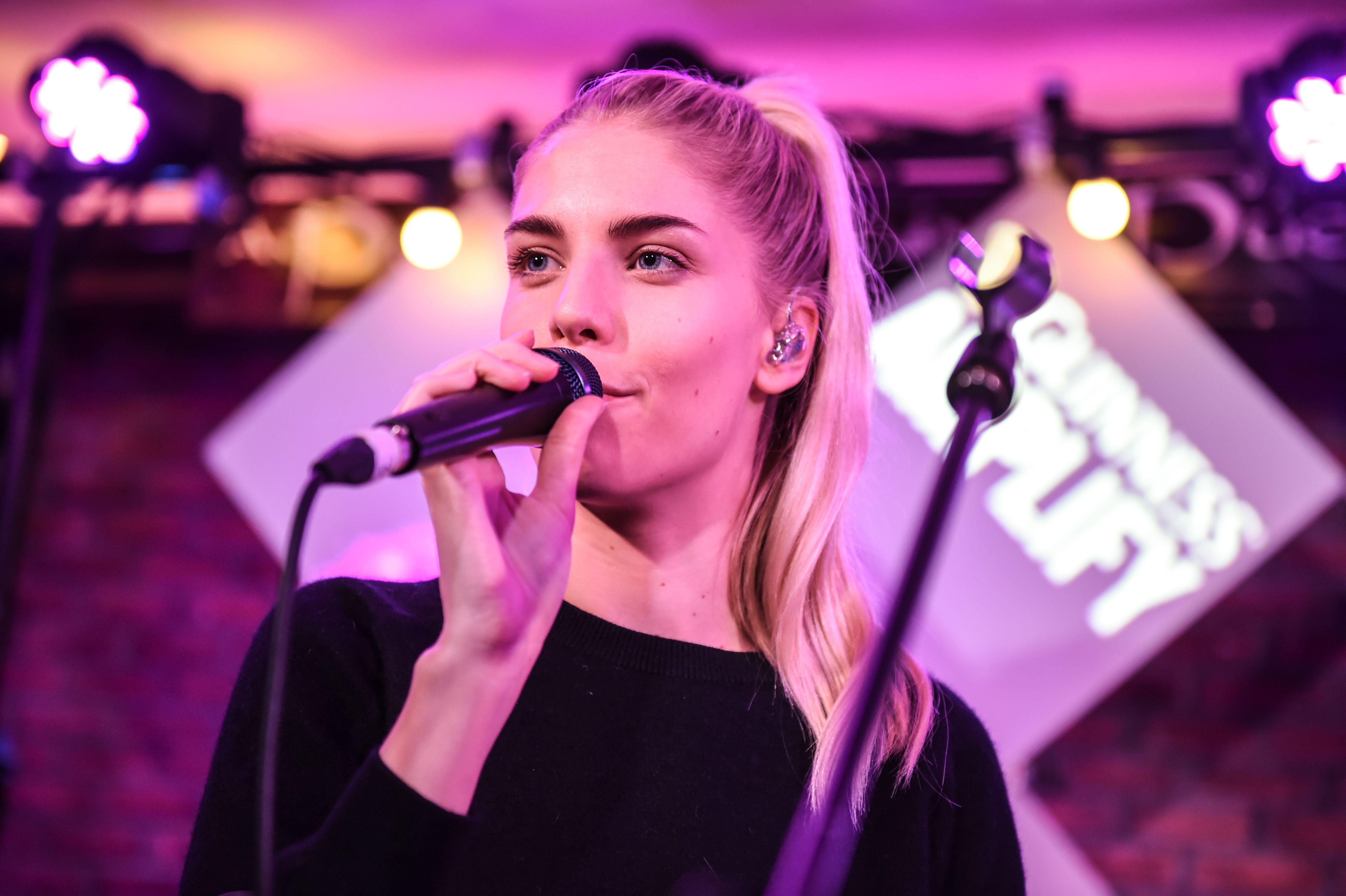 London Grammar Pictured here today at An Pucan, Co. Galway is Kodaline, London Grammar and Dan Croll. Artists performed a surprise gig to fans in the pub as part of Guinness Amplify Live.