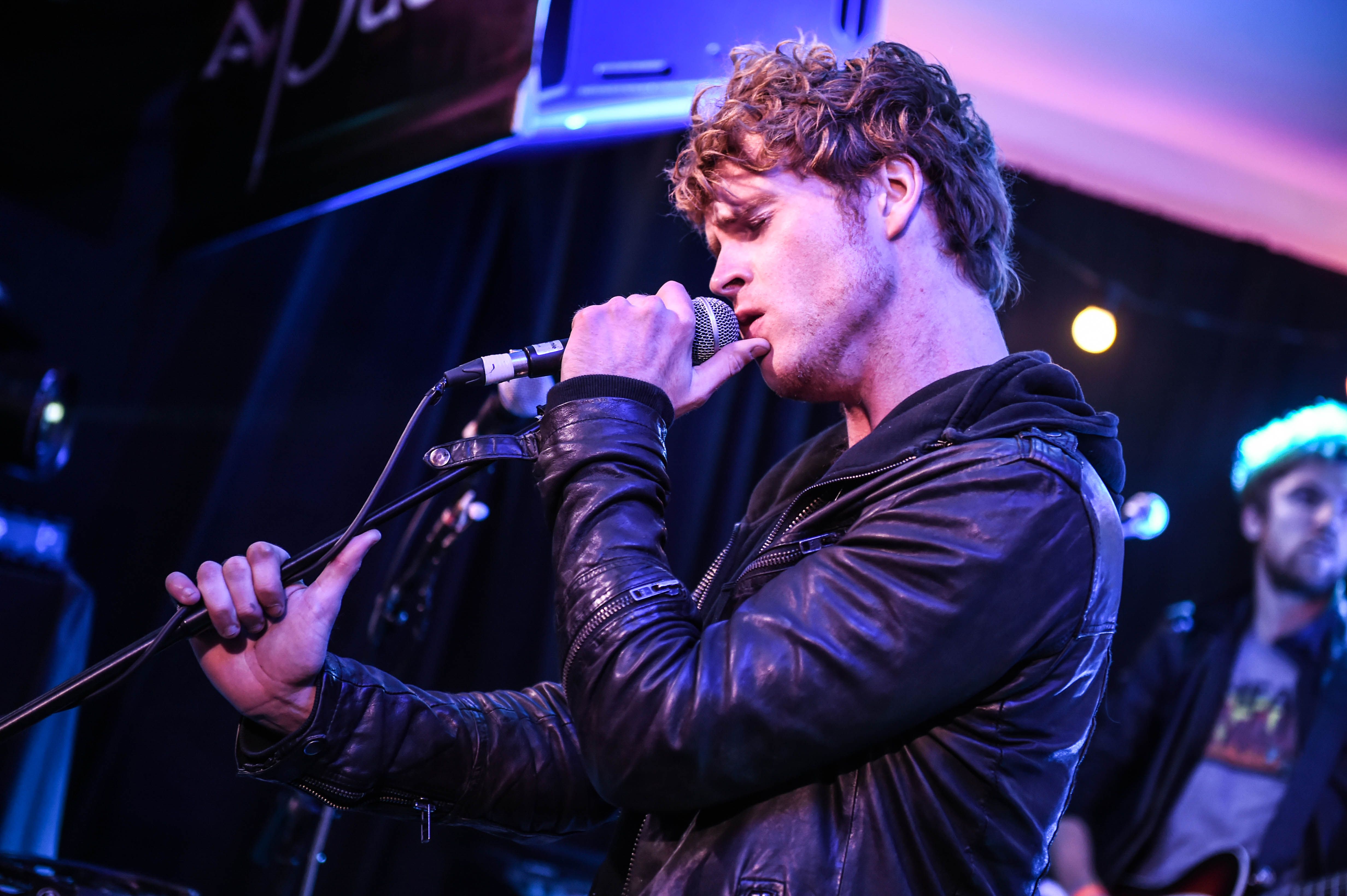 Kodaline Pictured here today at An Pucan, Co. Galway is Kodaline, London Grammar and Dan Croll. Artists performed a surprise gig to fans in the pub as part of Guinness Amplify Live.