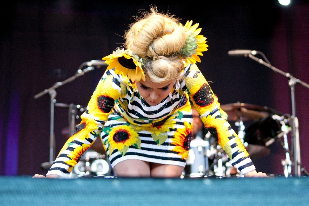 Paloma Faith at the Iveagh Gardens by Abraham Tarrush (22)