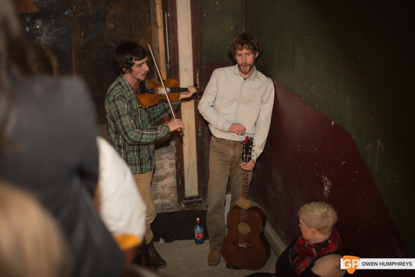 Glen Hansard plays an abondoned Georgian House (9 of 18)