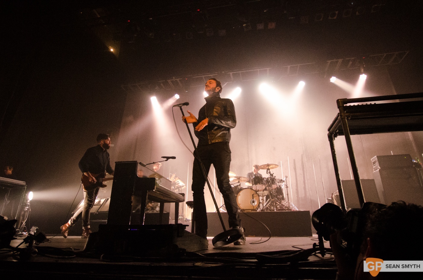 Editors at The Olympia Theatre by Sean Smyth (10-10-15) (5 of 24)