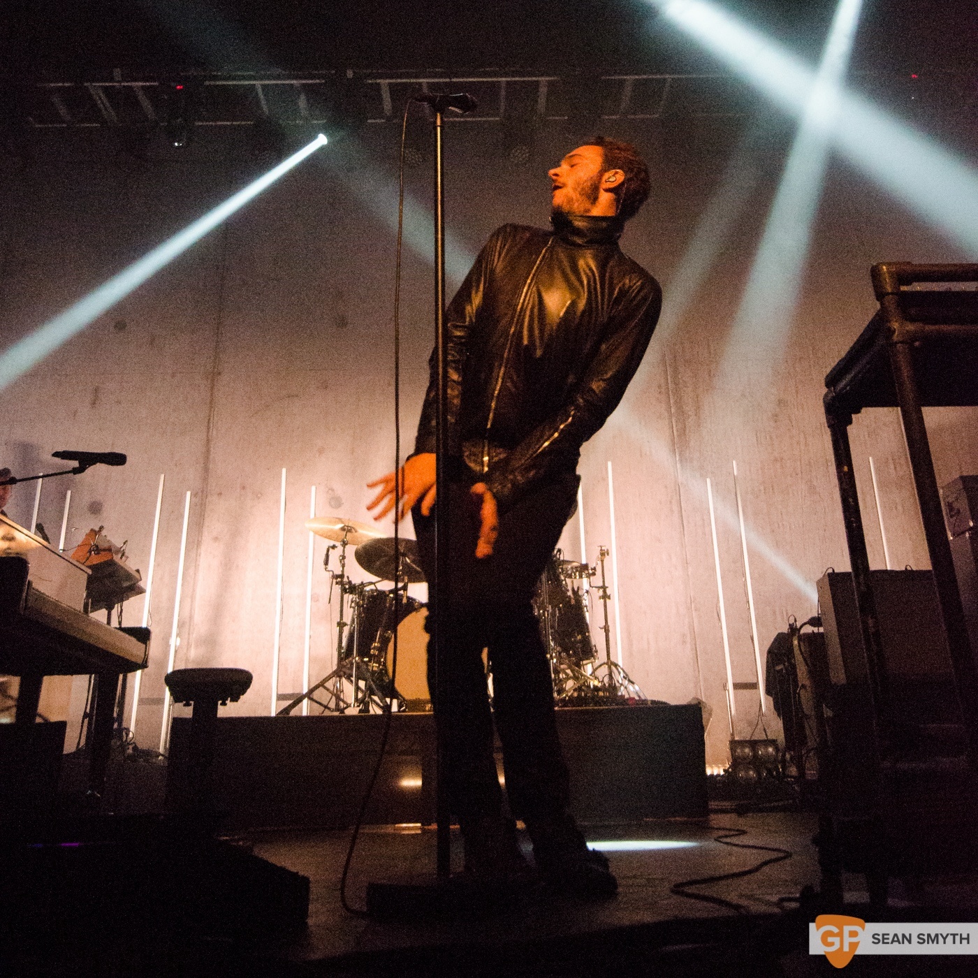 Editors at The Olympia Theatre by Sean Smyth (10-10-15) (6 of 24)