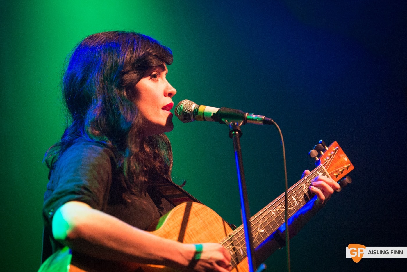 SLOW SKIES at THE BUTTON FACTORY by AISLING FINN (2)