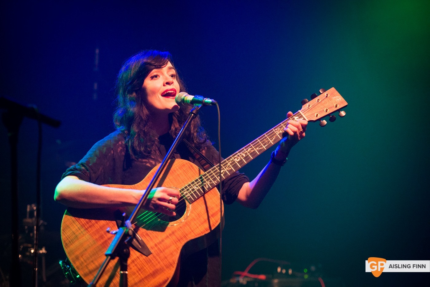 SLOW SKIES at THE BUTTON FACTORY by AISLING FINN (3)