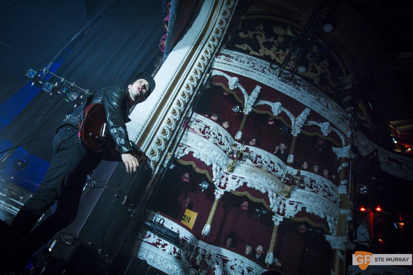 jamie-t-at-the-olympia-by-ste-murray_16